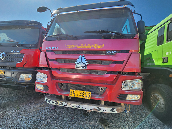 Haul More, Haul Faster: HOWO 440HP 8x4 Dump Truck